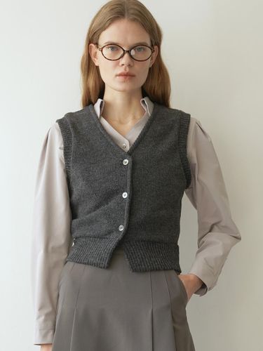 V-NECK KNIT VEST CARDIGAN [CHARCOAL GREY] - LEIE - Modalova