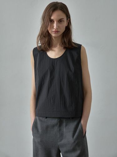 U-neck sleeveless shirt [black] - FACADE PATTERN - Modalova