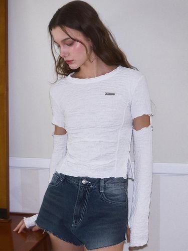 Boucle Shirring Warmer Long Sleeve T-Shirt [WHITE] - Rosefrantz - Modalova