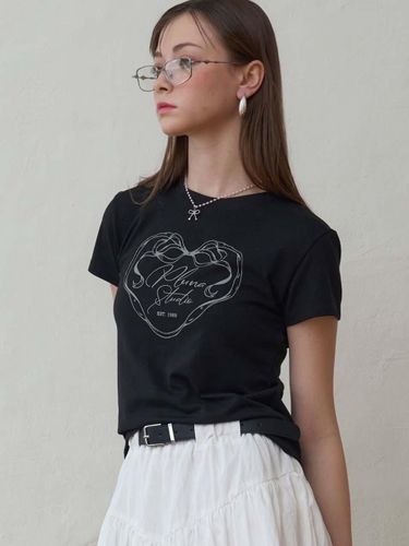 Ribbon Heart Crop Short-Sleeve T-shirt [] - PLUNASTUDIO - Modalova