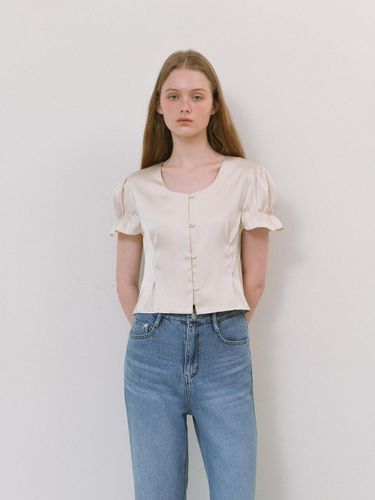 Satin Crop Blouse [Beige] - Laminez - Modalova