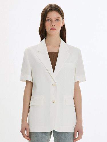 Back Slit Single Two-Button Blazer [OW] (AWWJKP21080) - SISTINA - Modalova