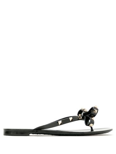 Rockstud Rubber Thong Sandals - Valentino Garavani - Modalova