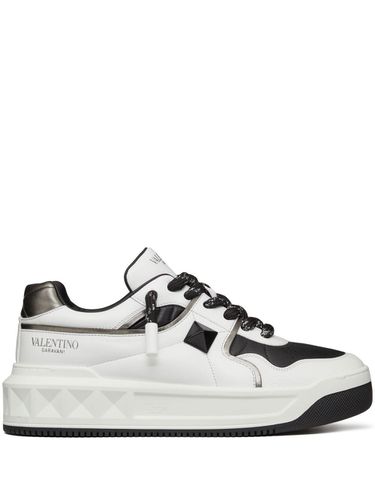 One Stud Xl Leather Sneakers - Valentino Garavani - Modalova