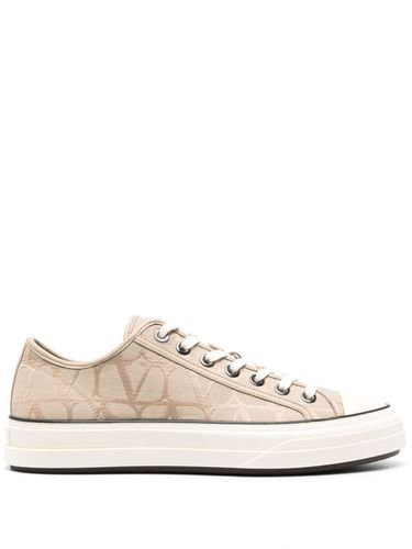 Sneakers With Logo - Valentino Garavani - Modalova