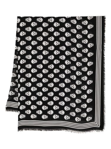 Scarf With Skulls - Alexander McQueen - Modalova