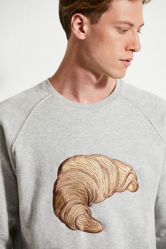 Sweatshirt croissant embroidery - Rheinstoff E-Commerce GmbH - Modalova