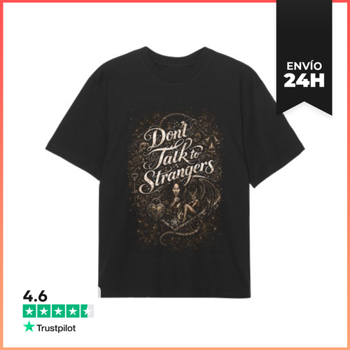 Camiseta Oversize DIO DON T TALK TO STRANGERS LaTostadora - latostadora.com - Modalova
