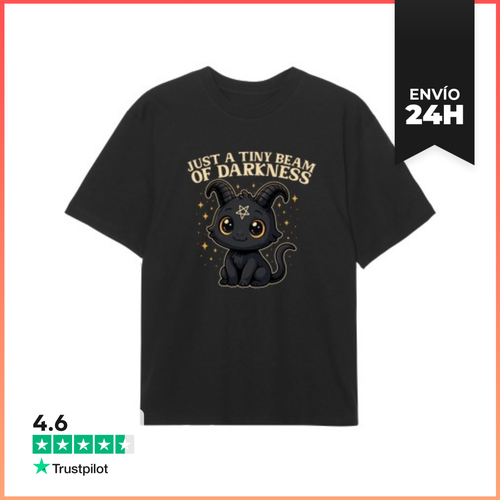 Camiseta Oversize JUST A TINY BEAM OF DARKNESS LaTostadora - latostadora.com - Modalova