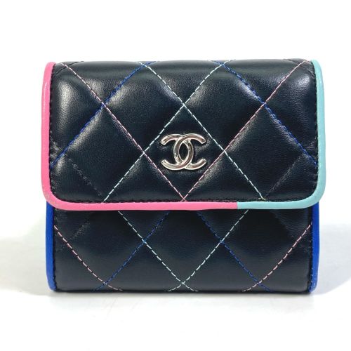 Leather Wallet (Tri-Fold) (Pre-Owned) - Chanel - Modalova