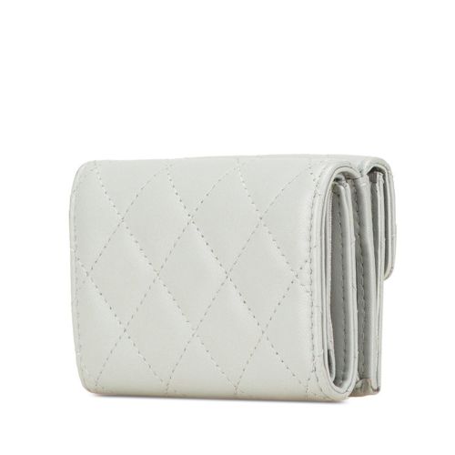 Leather Wallet (Tri-Fold) (Pre-Owned) - Chanel - Modalova
