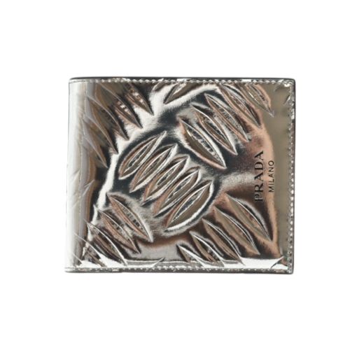 Patent Leather Wallet (Bi-Fold) (Pre-Owned) - Prada - Modalova