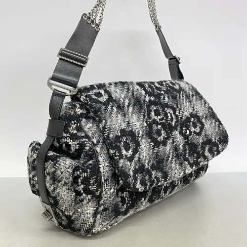 Tweed Shoulder Bag (Pre-Owned) - Chanel - Modalova