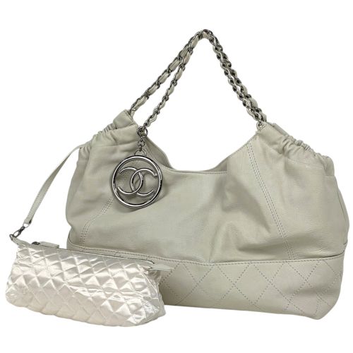 Leather Shoulder Bag (Pre-Owned) - Chanel - Modalova