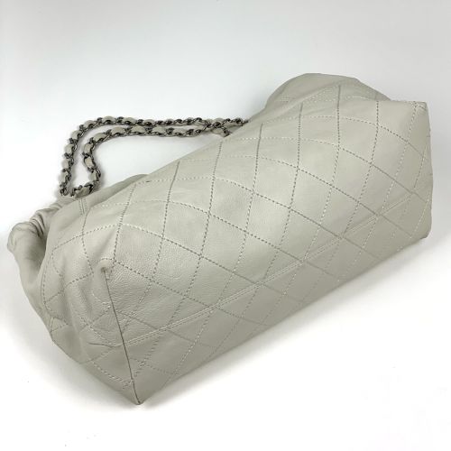 Leather Shoulder Bag (Pre-Owned) - Chanel - Modalova