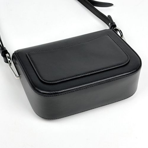 Saffiano Triangle Leather Shoulder Bag (Pre-Owned) - Prada - Modalova
