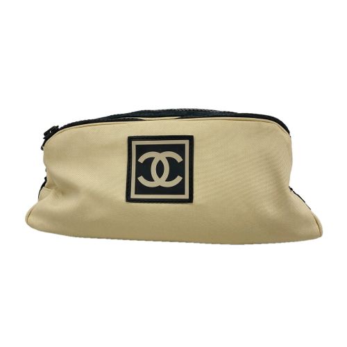 Nylon Pouch (Pre-Owned) - Chanel - Modalova