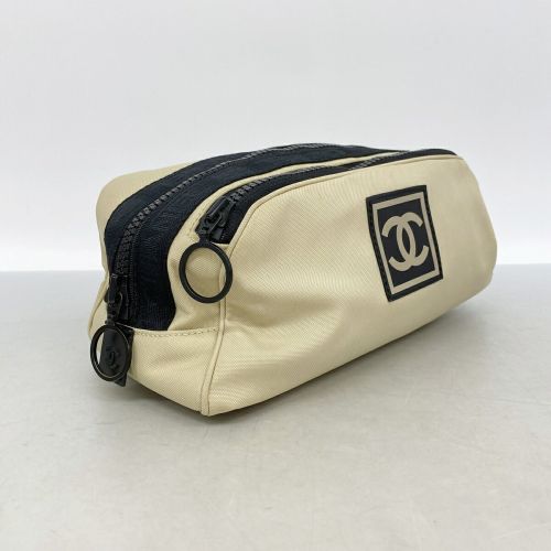 Nylon Pouch (Pre-Owned) - Chanel - Modalova