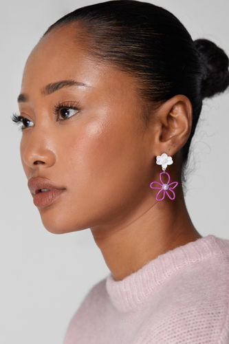 Womens Flower Droplet Earrings - - ONE SIZE - Nasty Gal - Modalova