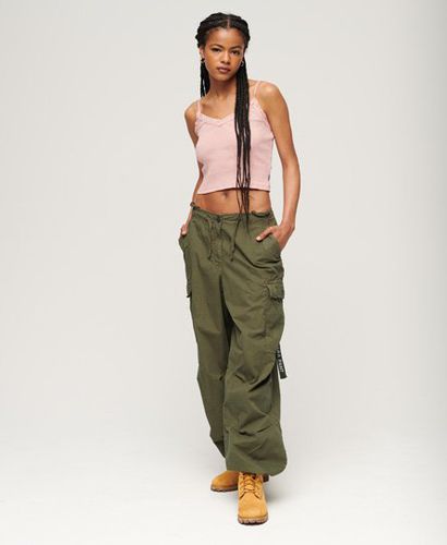 Women's Baggy Parachute Pants Green / Olive Night - Size: S/M - Superdry - Modalova