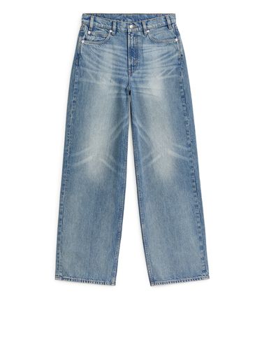 MAPLE High Wide Jeans Verwaschenes Blau, Straight in Größe W 33. Farbe: - Arket - Modalova