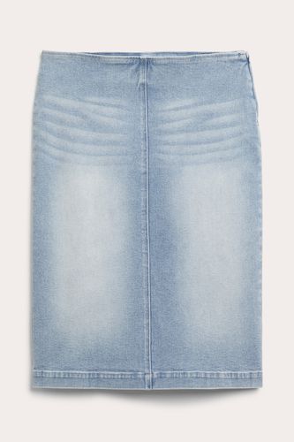 Midi-Jeansrock mit niedriger Taille Cooles Blau, Röcke in Größe L. Farbe: - Monki - Modalova
