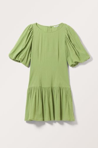 Kurzes Kleid mit Puffärmeln Limettengrün, Alltagskleider in Größe M. Farbe: - Monki - Modalova