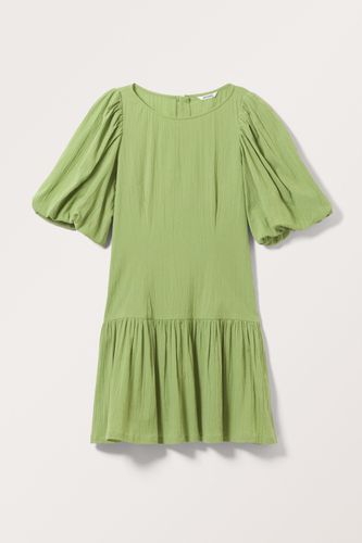 Kurzes Kleid mit Puffärmeln Limettengrün, Alltagskleider in Größe S. Farbe: - Monki - Modalova