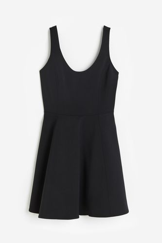 Minikleid mit ausgestelltem Rock Schwarz, Alltagskleider in Größe 34. Farbe: - H&M - Modalova