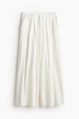 Elegante Hose aus Leinenmix Cremefarben, Anzughosen in Größe 36. Farbe: - H&M - Modalova