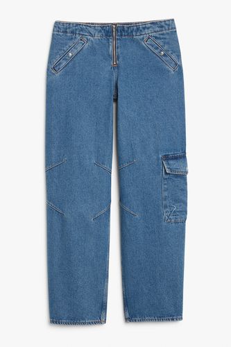 Tief sitzende Cargo-Jeans Blau, Baggy in Größe W 33. Farbe: - Monki - Modalova