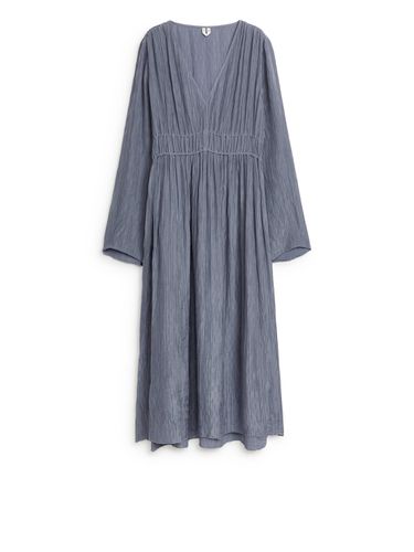 Kleid mit V-Ausschnitt Lila, Alltagskleider in Größe 38. Farbe: - Arket - Modalova