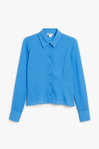 Durchscheinende Bluse mit langen Ärmeln Knallblau, Blusen in Größe XL. Farbe: - Monki - Modalova