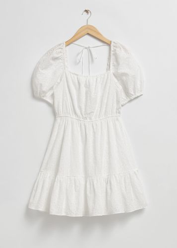 Voluminöses Minikleid mit Lochstickerei Weiß, Alltagskleider in Größe 44. Farbe: - & Other Stories - Modalova
