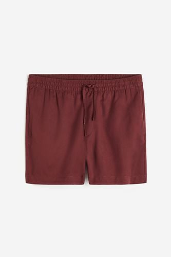 Shorts aus Lyocell Regular Fit Weinrot in Größe XXL. Farbe: - H&M - Modalova