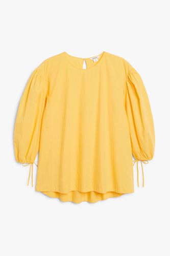 Fließendes Blusenkleid mit Schleife gelb Gelb in Größe S. Farbe: - Monki - Modalova