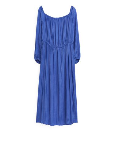Crinkle-Midikleid Blau, Alltagskleider in Größe 38. Farbe: - Arket - Modalova