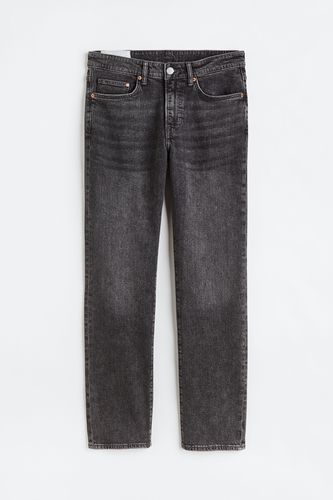 Regular Jeans Dunkelgrau, Straight in Größe 28/30. Farbe: - H&M - Modalova