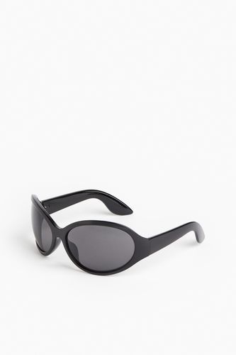 Gerundete Sonnenbrille Schwarz, Sonnenbrillen in Größe Onesize. Farbe: - H&M - Modalova