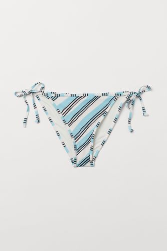 Tie-Tanga Bikinihose Weiß/Türkis gestreift, Bikini-Unterteil in Größe 38. Farbe: - H&M - Modalova
