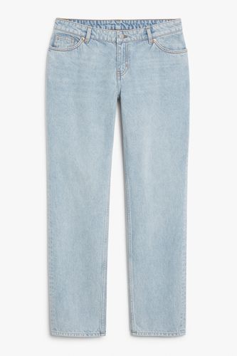 Tief sitzende, gerade hellblaue Jeans Moop Hellblau, Straight in Größe 36/32. Farbe: - Monki - Modalova