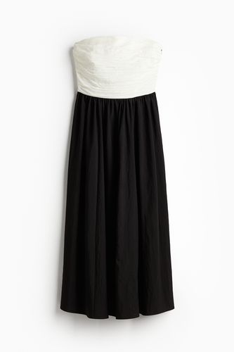 Bandeau-Kleid Schwarz/Weiß, Alltagskleider in Größe XXL. Farbe: - H&M - Modalova