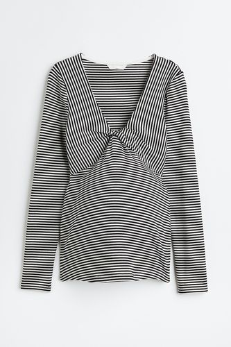 MAMA Shirt mit Twistdetail Schwarz/Gestreift, Tops in Größe L. Farbe: - H&M - Modalova