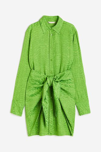 Blusenkleid mit Bindedetail Grün/Krokomuster, Alltagskleider in Größe S. Farbe: - H&M - Modalova