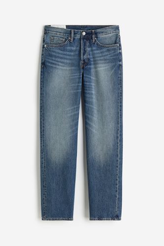 Straight Regular Jeans Denimblau in Größe 32/34. Farbe: - H&M - Modalova