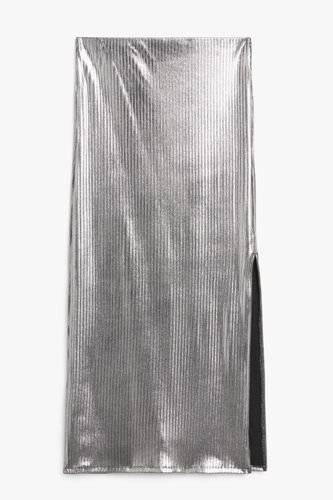 Glänzender gerippter Maxirock Silber, Röcke in Größe XL. Farbe: - Monki - Modalova