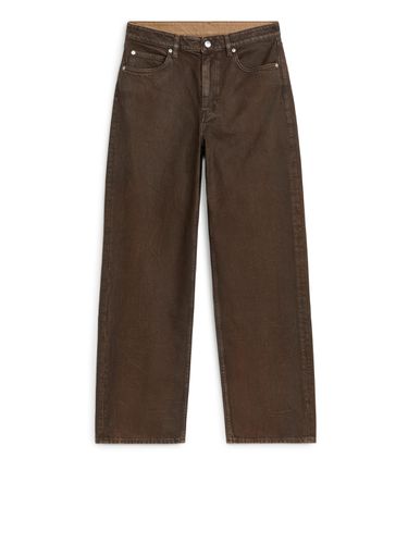 PETAL Low Loose Jeans Braun beschichtet, Baggy in Größe 44. Farbe: - Arket - Modalova