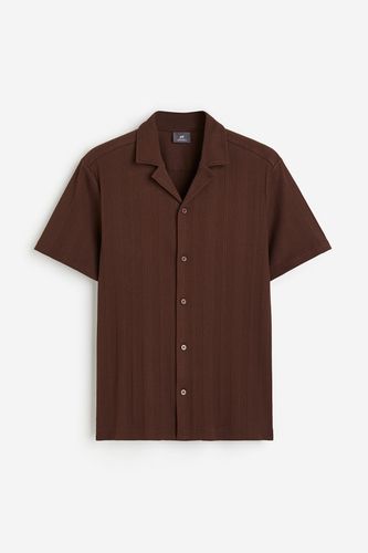 Geripptes Freizeithemd in Regular Fit Braun, Freizeithemden Größe S. Farbe: - H&M - Modalova