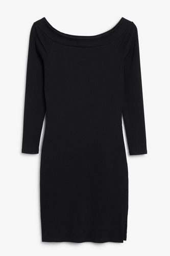 Geripptes Off-Shoulder-Kleid in Schwarz, Alltagskleider Größe XXS. Farbe: - Monki - Modalova