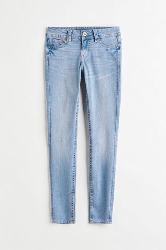 Skinny Low Jeans Hellblau in Größe 46. Farbe: - H&M - Modalova